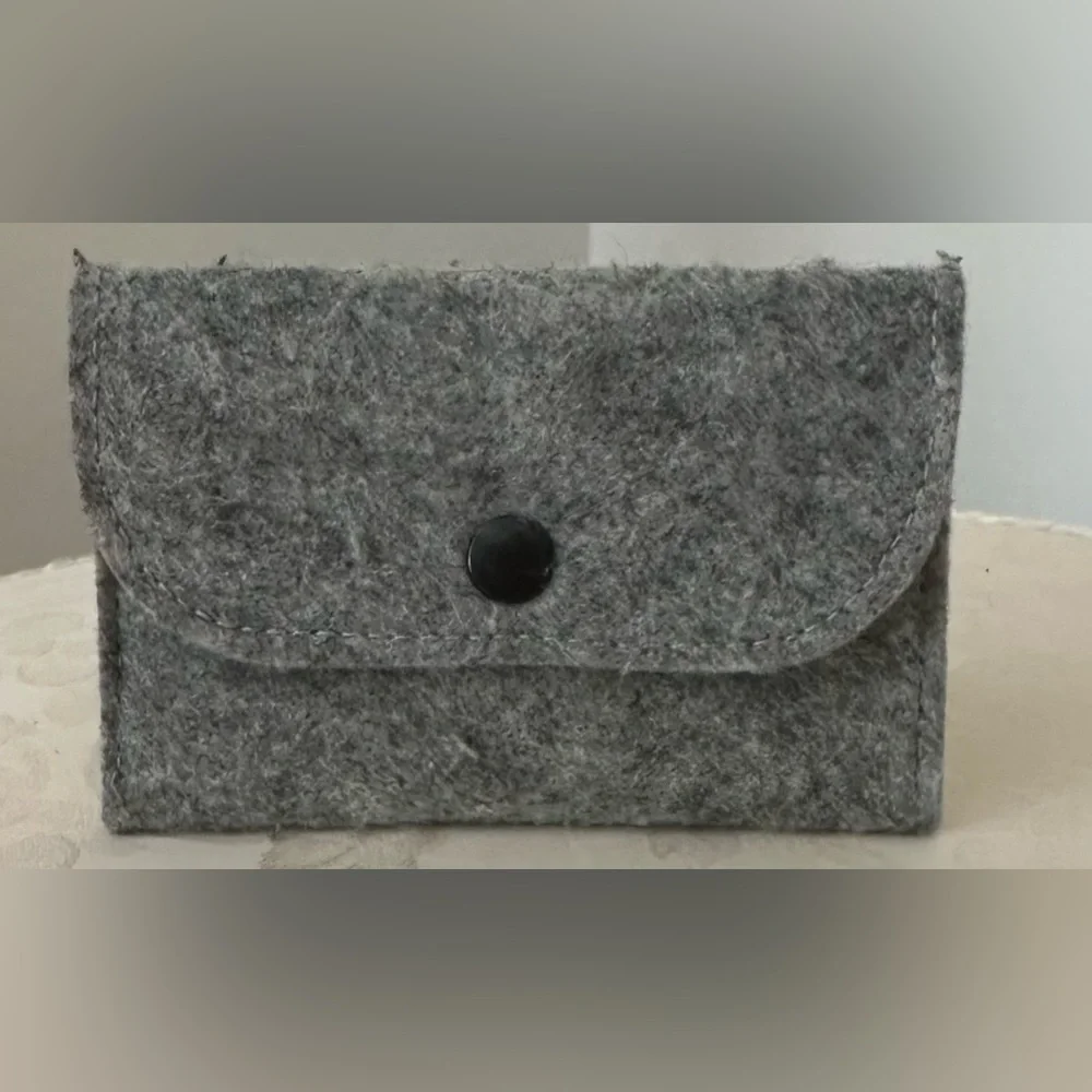 Grey Wallet With Black Snap